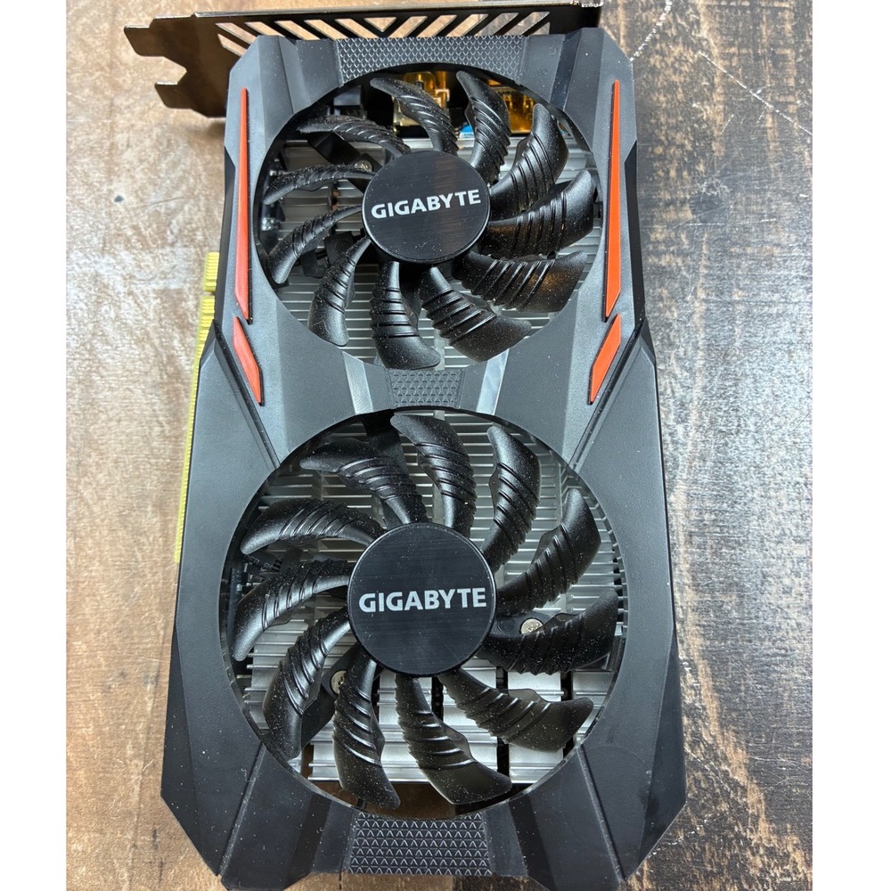 Gigabyte GeForce GTX 1050 OC 2GB GDDR5 Graphics Card GV-N1050OC-2GD Black Used